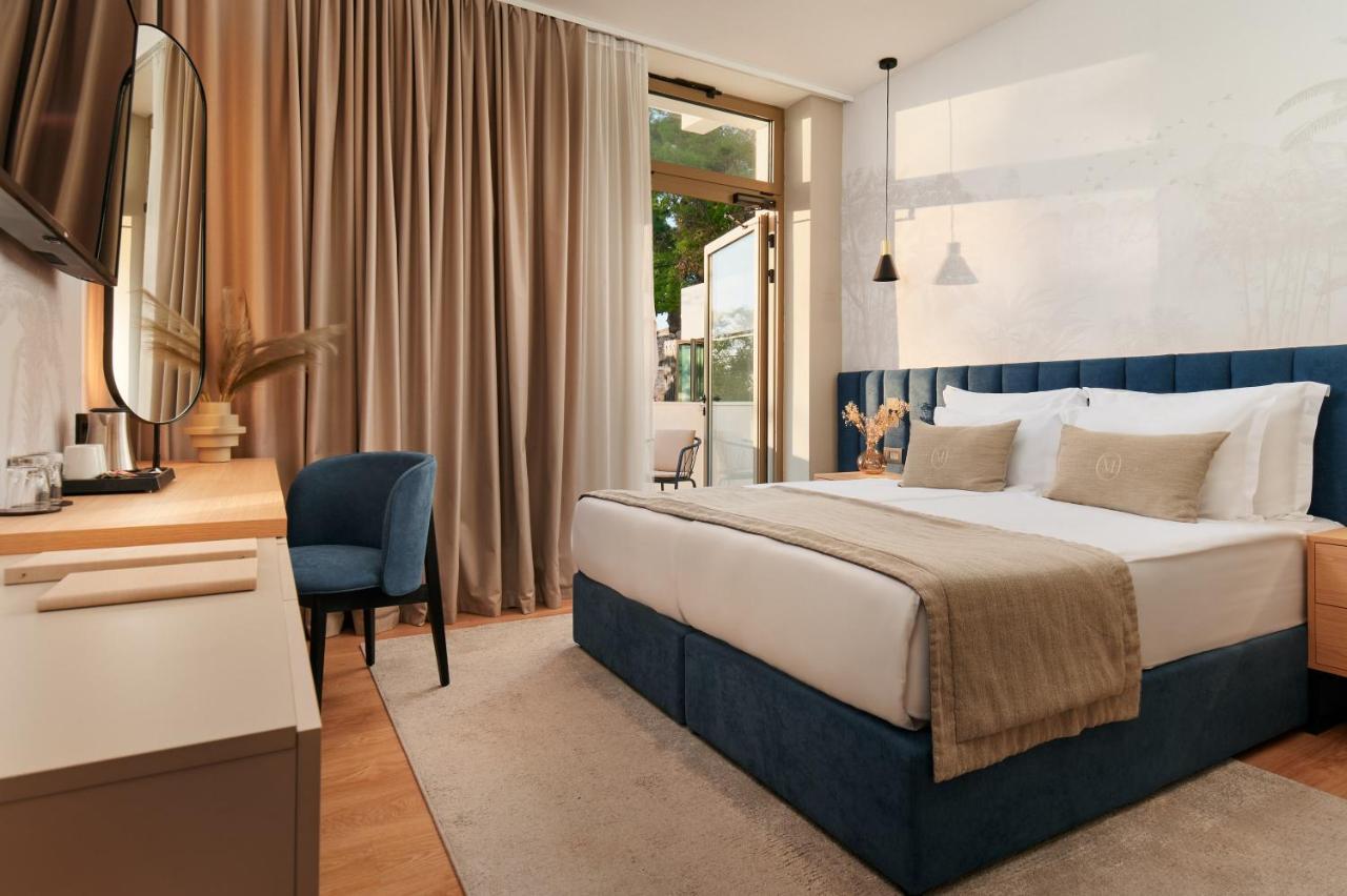 Chambre Double ou Lits Jumeaux Premium avec Balcon - Rez-de-Chaussée - Vue sur Mer et Piscine